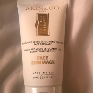 SKIN & CO Micro-exfoliating truffle face gommage
